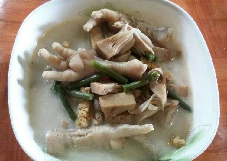 Sayur lodeh ceker 🐤sederhana tapi enakk 😊😙