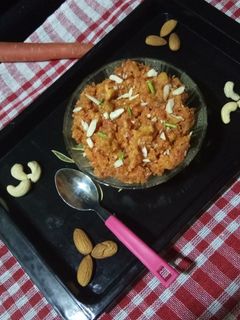 A picture of Gajar ka halwa.