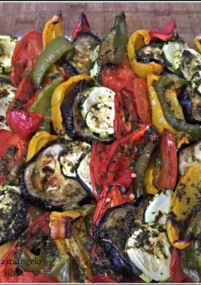 Una foto de Ratatouille de verduras