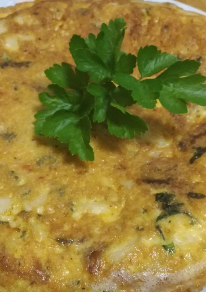 Una foto de Tortilla de patatas y bacalao