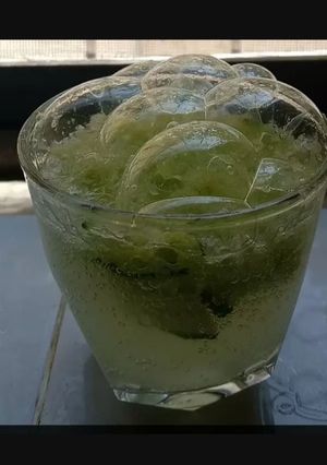 A picture of Cucumber mocktail 🥒🍸🍸🍸.