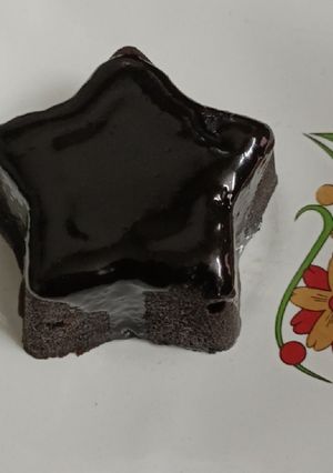 A picture of Choco lava topped with Ganache.