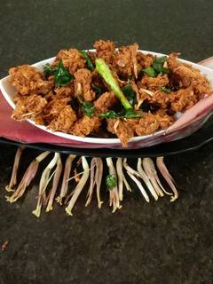 மொறு மொறு வாழைப்பூ பக்கோடா.(vaalaipoo pakoda recipe in tamil) செய்முறை முக்கிய புகைப்படம்