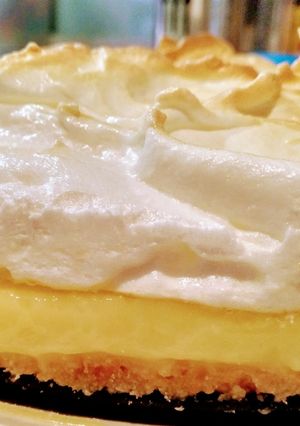 Una foto de Lemon pie con merengue italiano 🍋🥧