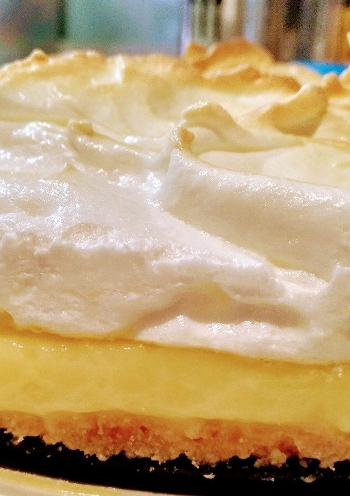 Una foto de Lemon pie con merengue italiano 🍋🥧
