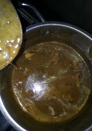 A picture of Ogbono soup.