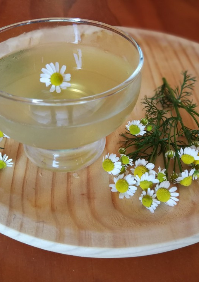 Una foto de Gelatina de infusión de manzanilla