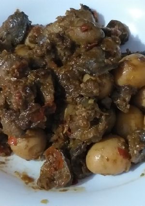 Foto resep Telur puyuh dan hati ayam bumbu kecap pedes