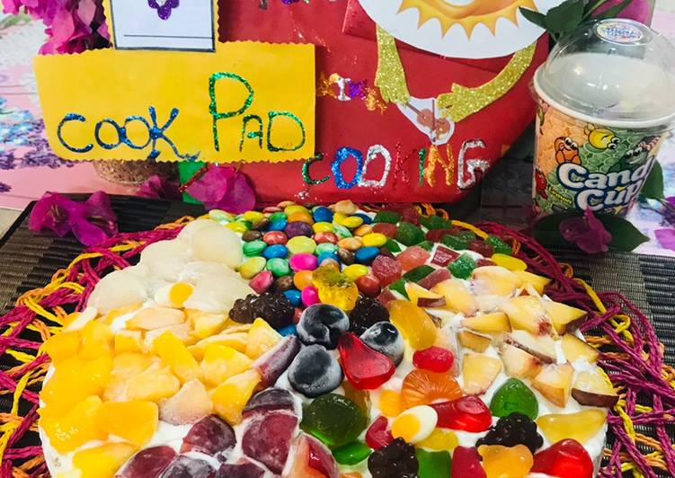 Fruit and sweets cream π pizza