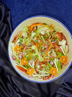 عکسی از دستور سالاد پیازچه