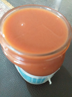 A picture of Home made date syrup.