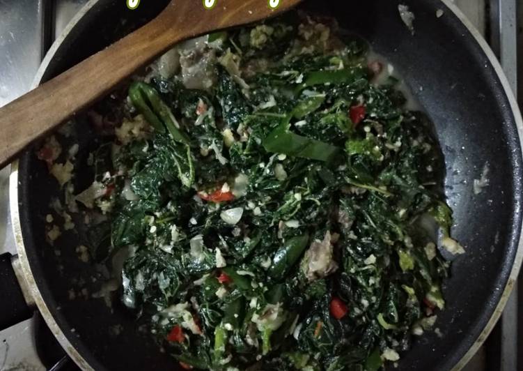 Oseng Daun Singkong Bumbu Kemiri