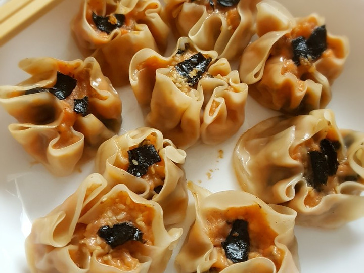 Bagaimana Menyiapkan Siomay / Dimsum Salmon Tanpa Kukusan Anti Gagal