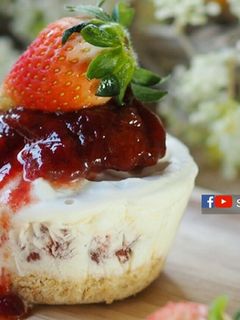 รูปของ มาทำไอติมเค้ก ไอติมพาย ง่ายๆ ทานกันเถอะ / Strawberry Vanilla Ice Cream Pie Recipe