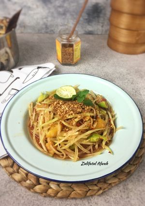 Foto resep Thai Green Papaya Salad atau Tom sam