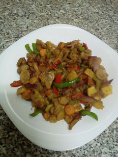 Una foto de Wok de verduras con quinoa