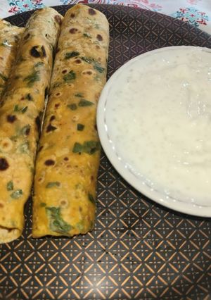 A picture of Methi Thepla.
