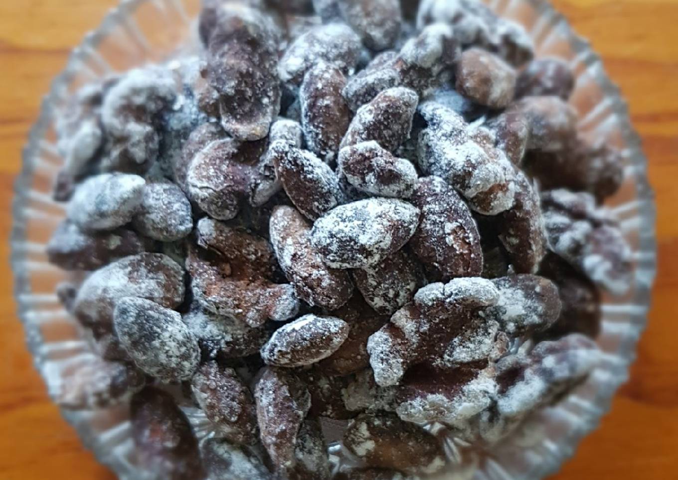 Almendras y nueces tostadas con cocoa