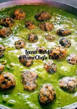 A picture of Methi Muthia in Green Gravy.