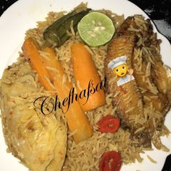 A picture of Thieboudienne (Senegalese jollof rice).