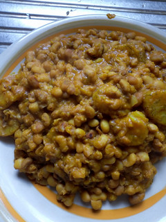 A picture of Portage beans and ripe plantain.
