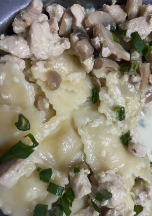Una foto de Pasta con salsa rápida