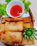 Lá gói chả giò bằng bột mì