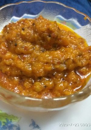 A picture of Spicy Lahsun Chutney.