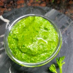 A picture of Basil Pesto.