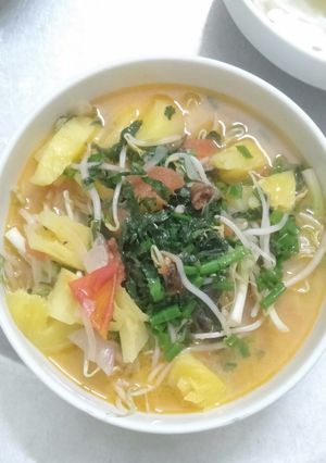 Hình của món Canh chua cá chép.