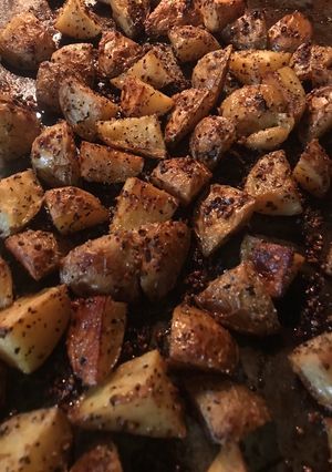 A picture of Steak Potatoes.