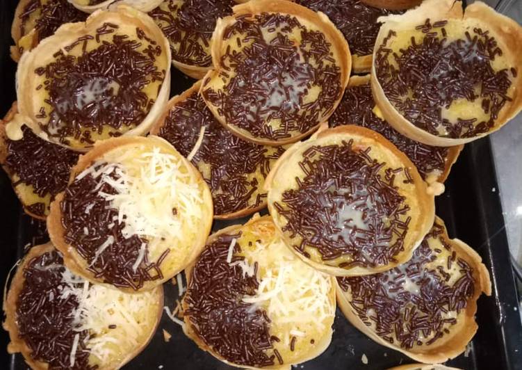 Martabak mini ada lobang sarangnya