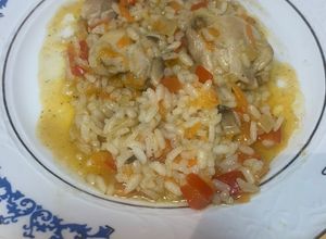 O poză a rețetei Pilaf de orez cu legume și pui.