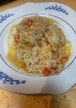 O poză a rețetei Pilaf de orez cu legume și pui.