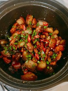 Hình của món Thịt kho tiêu.