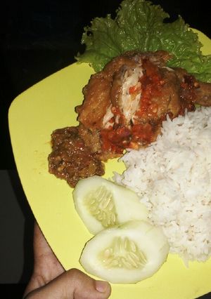 Foto resep Ayam geprek sambal ijo