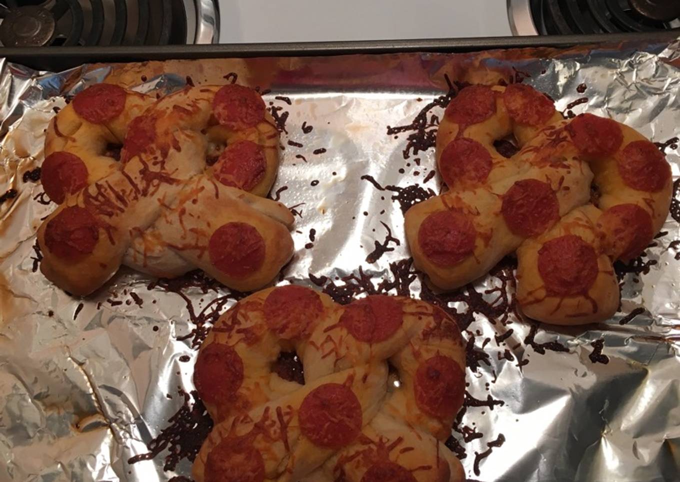 Cheese Stuffed Pizza Pretzels