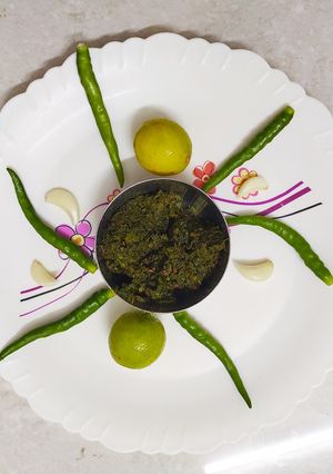 खान्देशी ठेचा (thecha recipe in marathi) रेसिपी चे मुख्य फोटो 