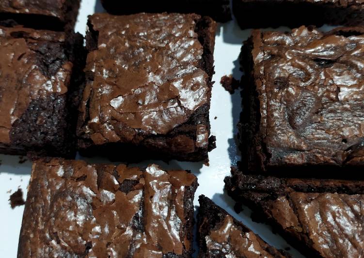 Anti Ribet, Buat Shiny Crust Brownies - Nyoklat banget, anti gagal Yang Sederhana