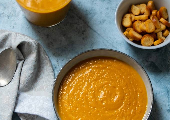 Velouté carottes patate douce à la chicorée