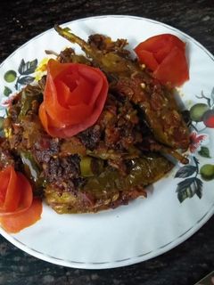 मेरीनेट अचारी बैंगन भाजा (marinate achari baingan bhaja recipe in Hindi) रेसिपी मुख्य फोटो