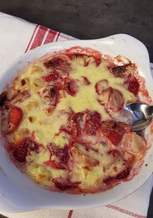 Une photo de Gratin de fraises et kiwi