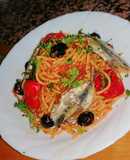 Spaghetti with Sardines, black olive😜😋