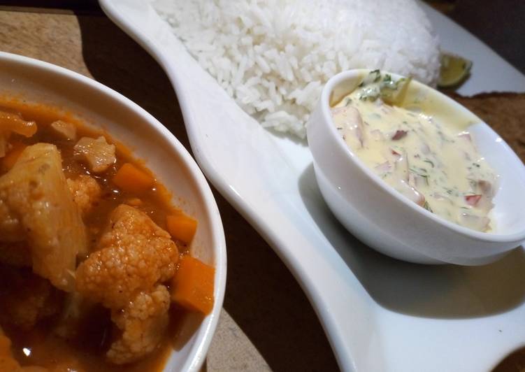 Cauliflower in tomato �?� concasse & Tartar sauce