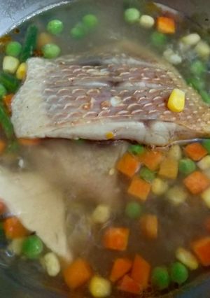 Foto resep Sup ikan nila tahu dan sayuran mpasi 18 bulan