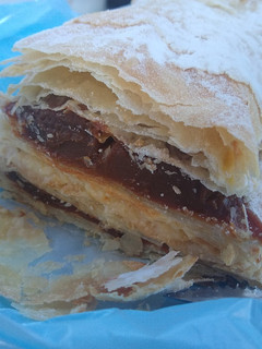 Una foto de Postre milhojas de dulce de leche