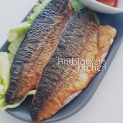 A picture of Pan-seared Mackerel Fillet.