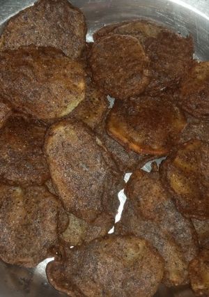A picture of Kuttu flour ke pakore.