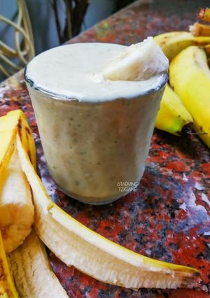 A picture of Healthy banana smoothie.