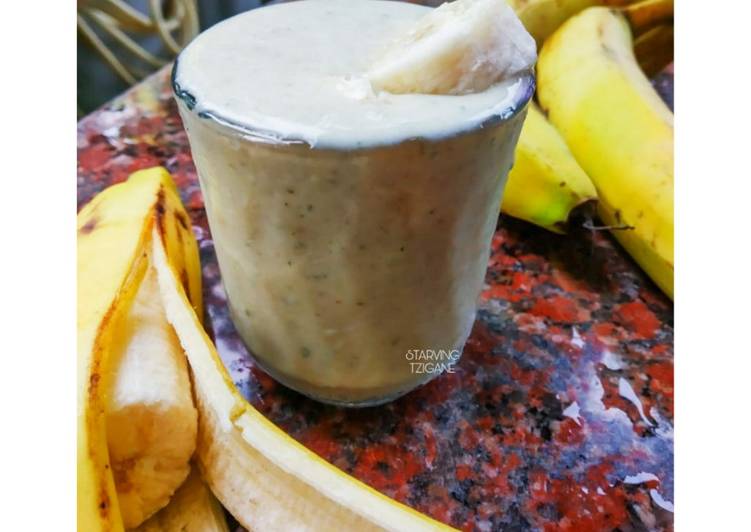 Healthy banana smoothie